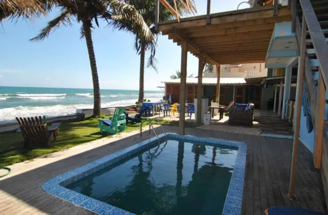 Beach Hostel Cabarete piscina